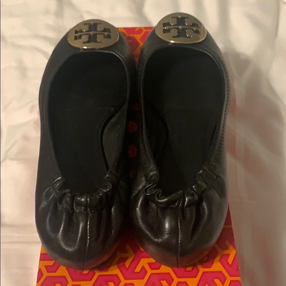 Authentic Tory Burch Classic Reva Ballet - Picture 3 of 6